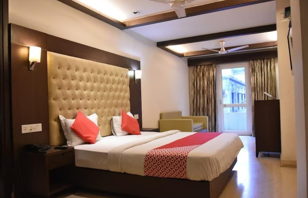 Metropolis Tourist Home New Delhi Ngoại thất bức ảnh