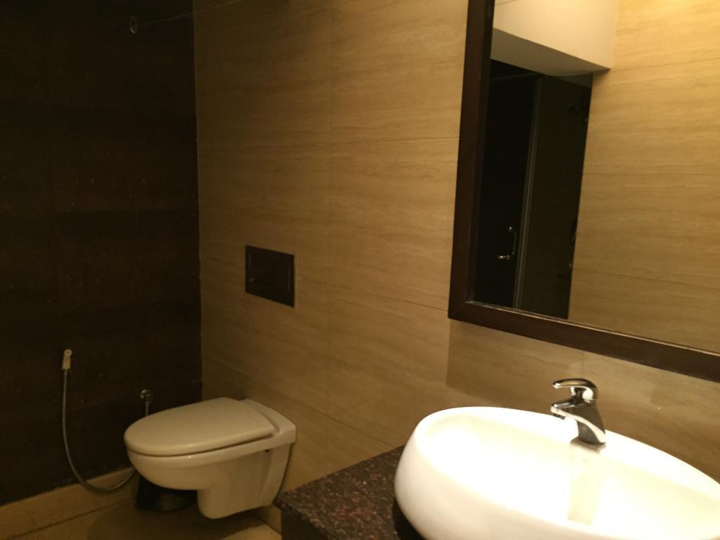 Metropolis Tourist Home New Delhi Ngoại thất bức ảnh