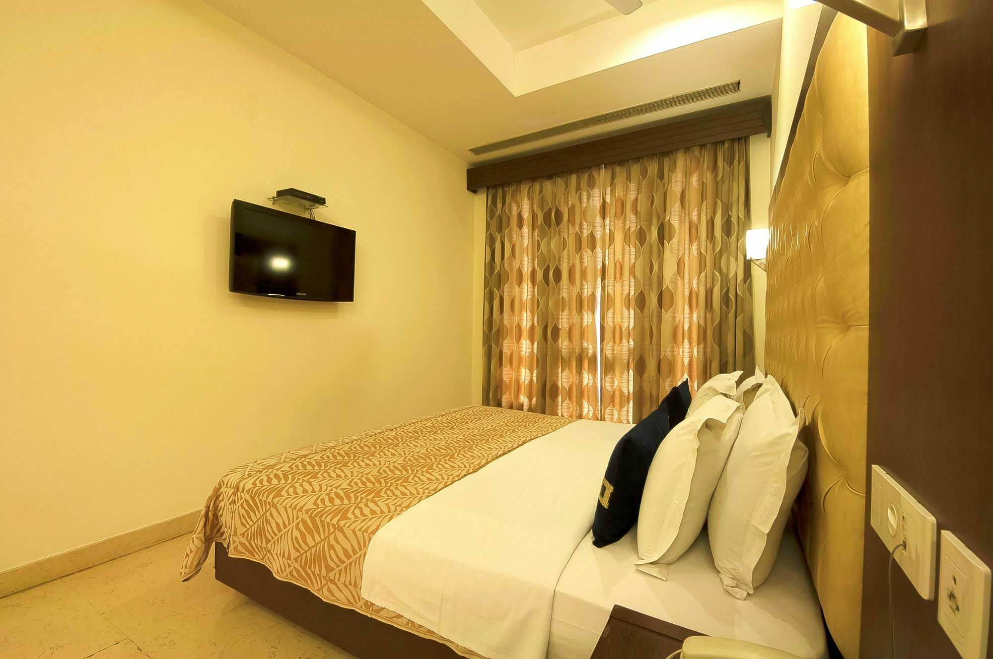 Metropolis Tourist Home New Delhi Ngoại thất bức ảnh