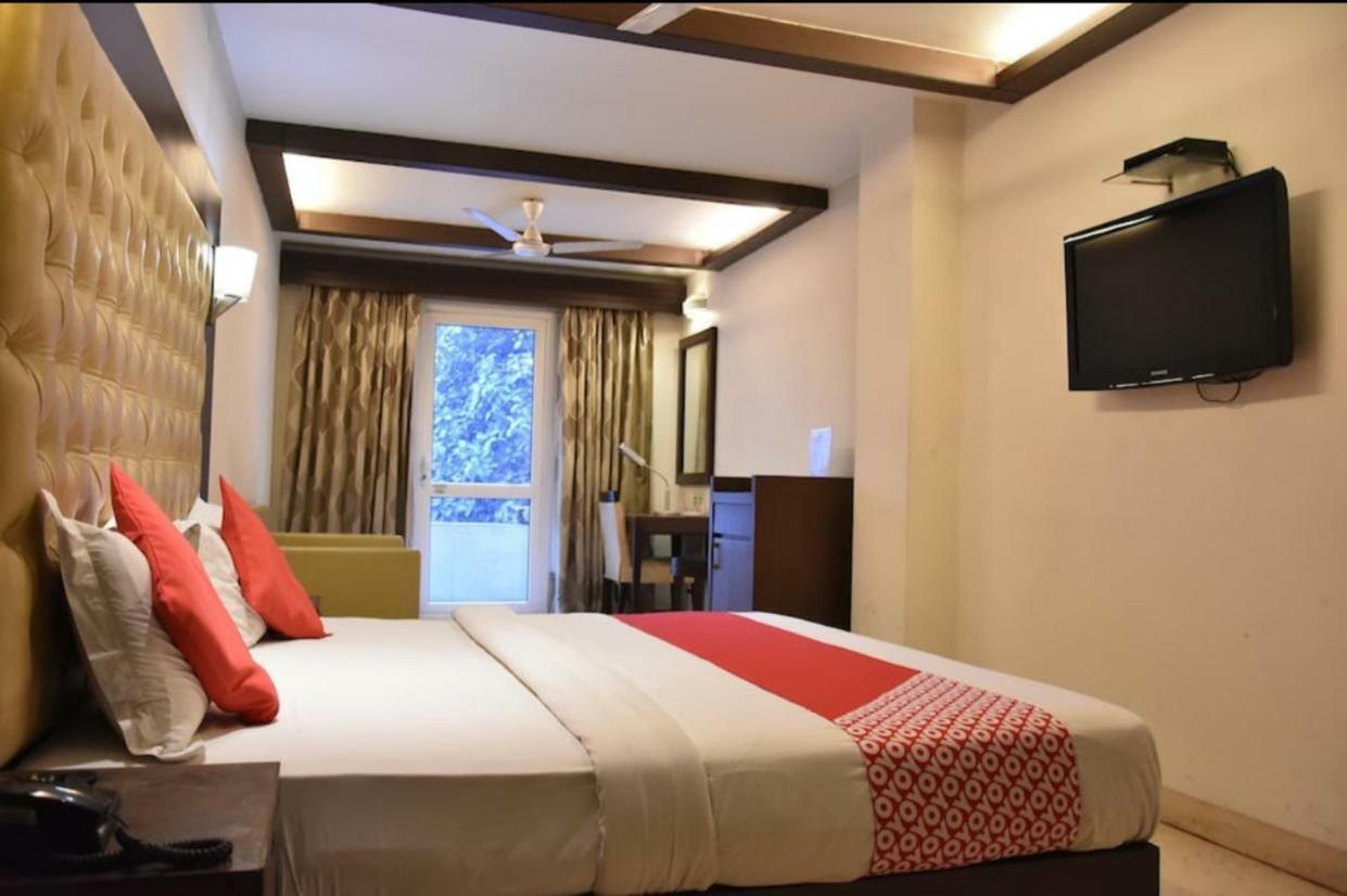 Metropolis Tourist Home New Delhi Ngoại thất bức ảnh